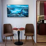 Circle Center 4* تيرانا