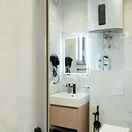 Circle Center تيرانا
