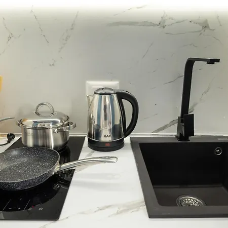 מלון דירות Circle Center