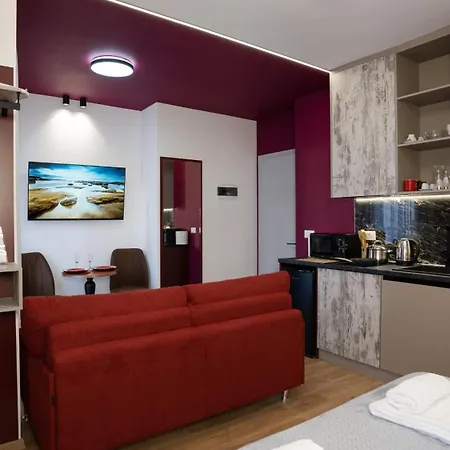 Circle Center מלון דירות 4*