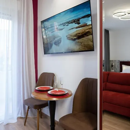 Circle Center 4* Tirana