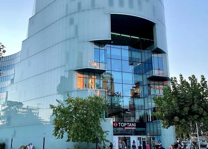 Circle Center