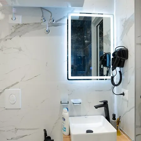 Circle Center Hotel apartamentowy *