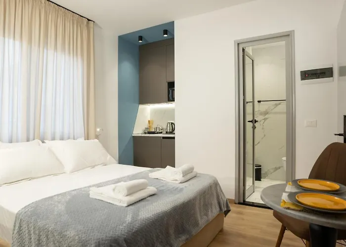 Circle Center 4* Tirana