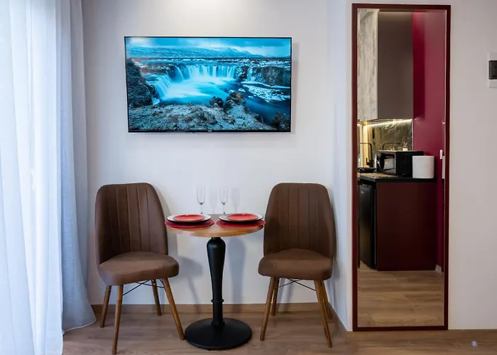 Circle Center 4* Tirana